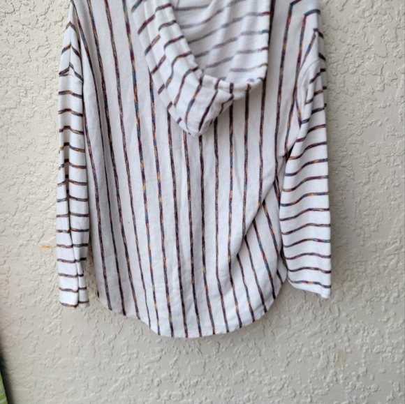 Acemi Hoodie white with red stripes - Picture 3 of 4